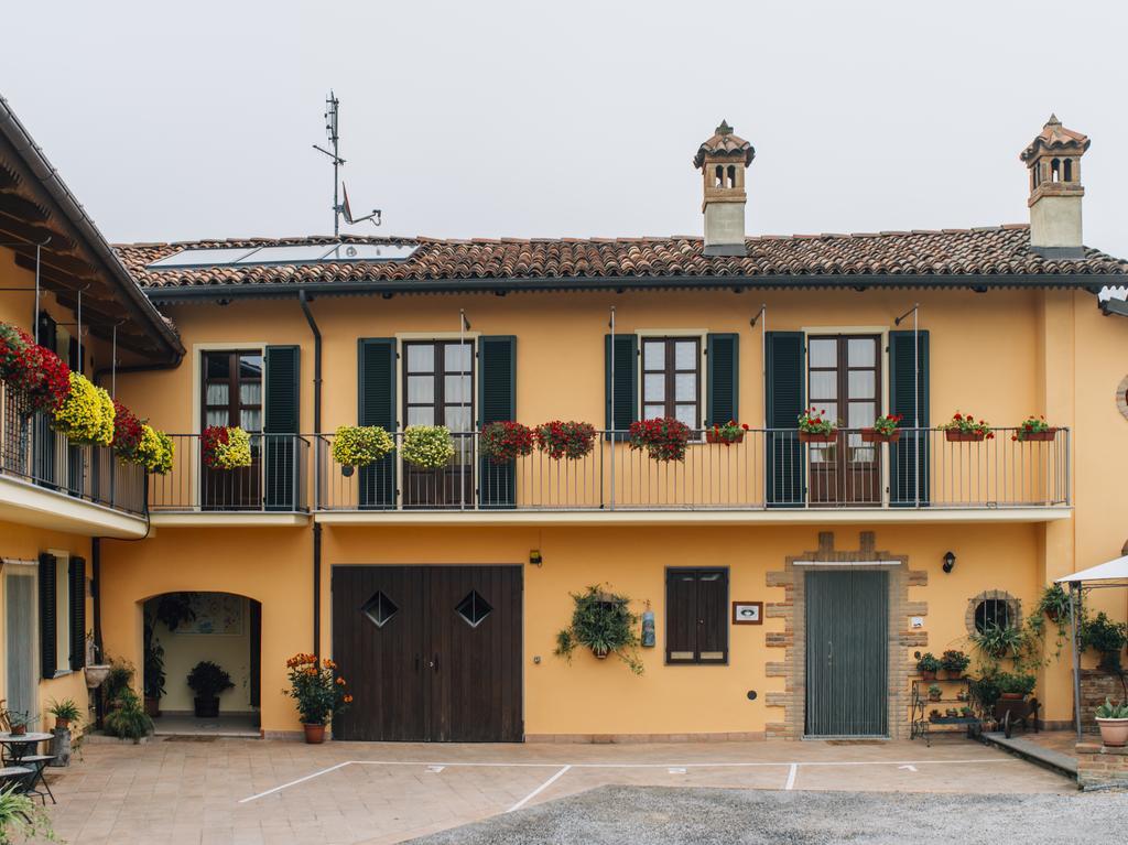 Il Grappolo Vacanze La Morra Exterior foto