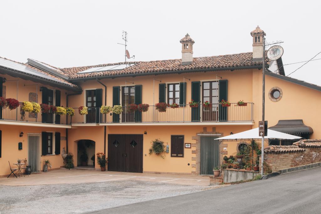 Il Grappolo Vacanze La Morra Exterior foto